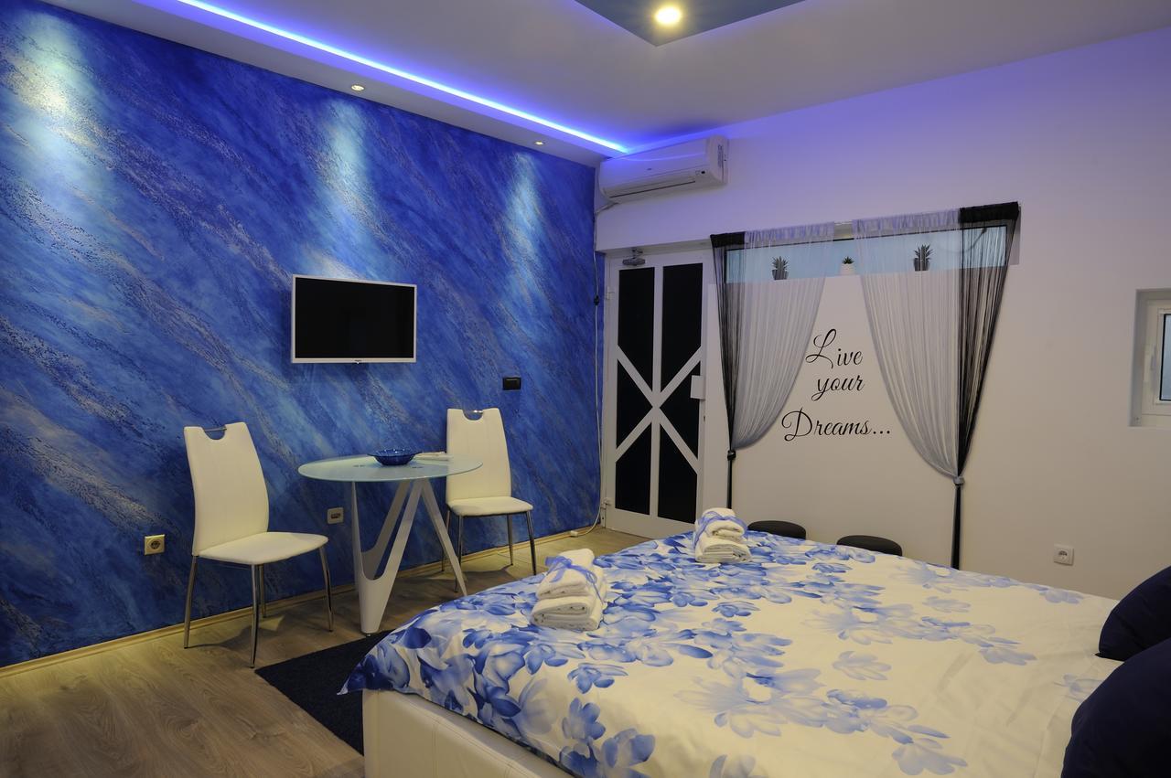Apartment Rinaldi Lux Belgrad Exteriör bild