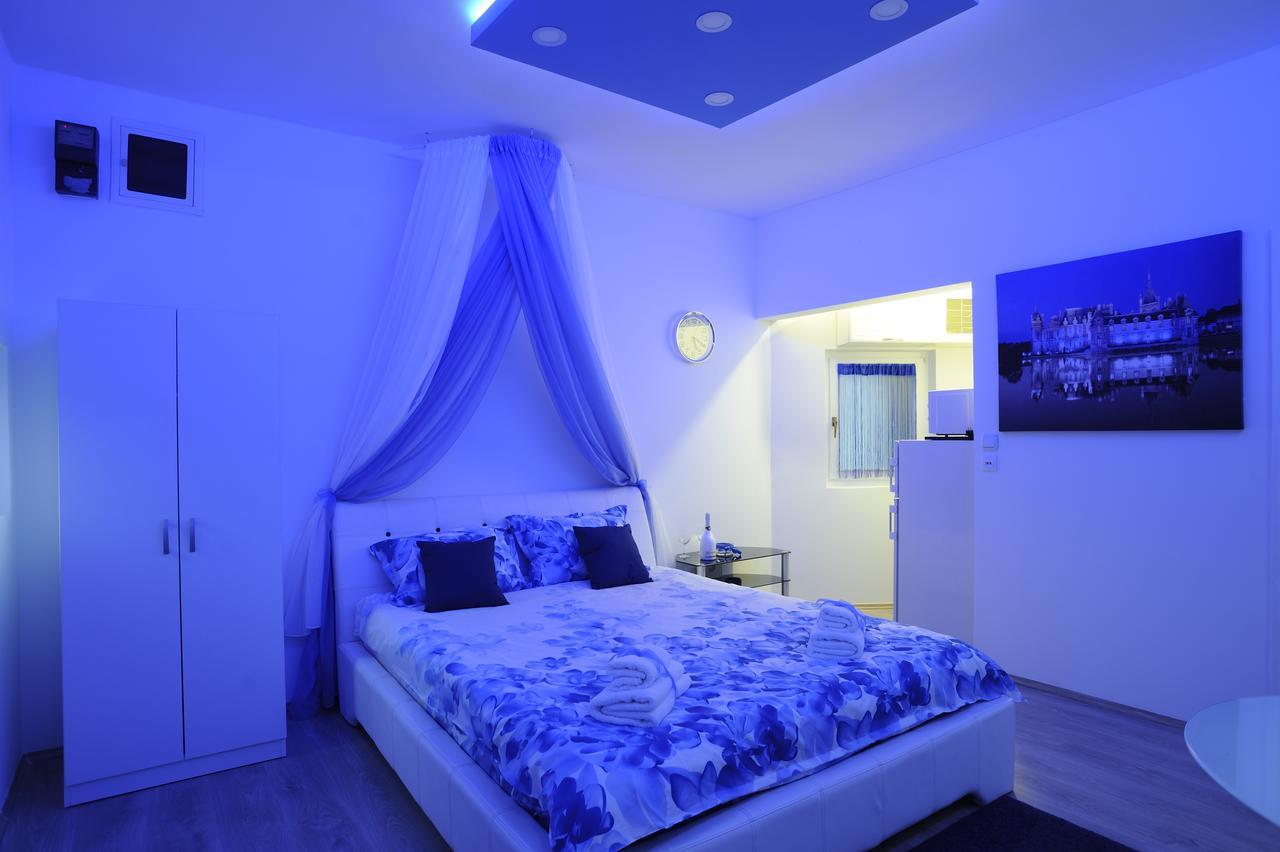Apartment Rinaldi Lux Belgrad Exteriör bild